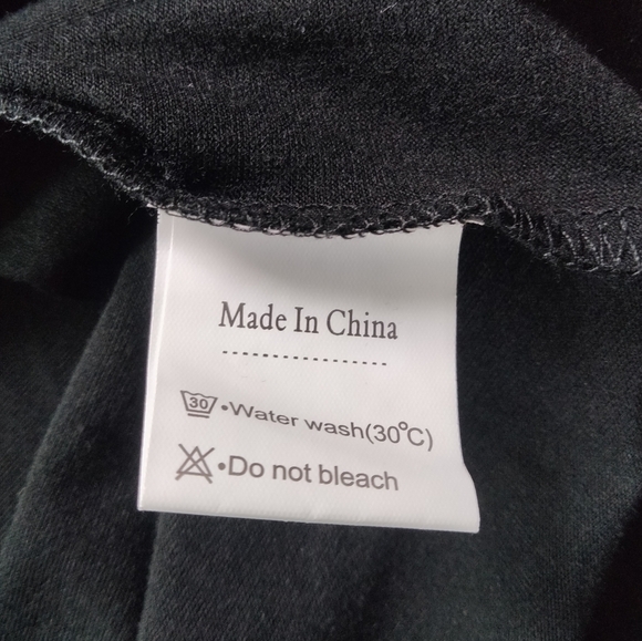 Sophisticated Noir Sleeveless Top with Silver Buckles Sz Small - Picture 5 of 8